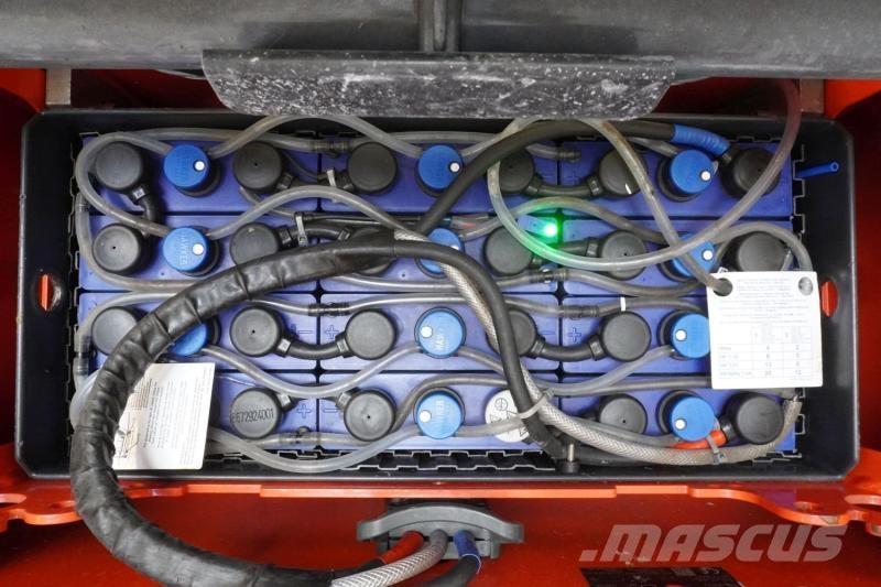 Linde D 12 133 Transpaleti autopropulsanti