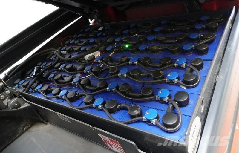 Linde E 25 387 Stivuitor electric