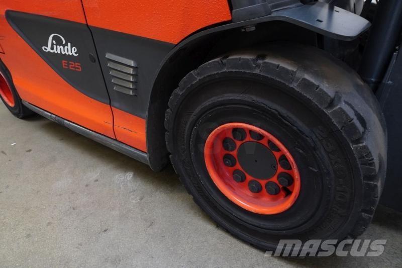Linde E 25 387 Stivuitor electric