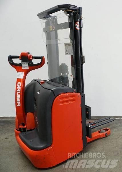Linde L 10 379 Transpaleti autopropulsanti