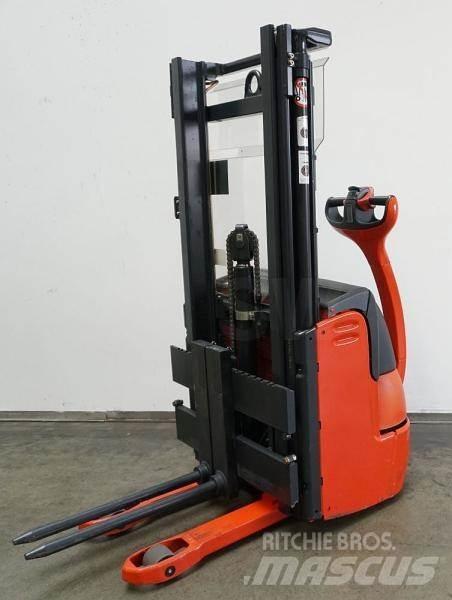 Linde L 10 379 Transpaleti autopropulsanti