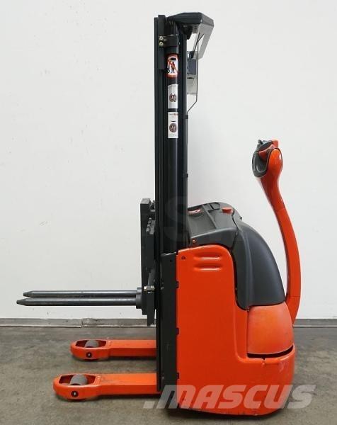 Linde L 10 379 Transpaleti autopropulsanti