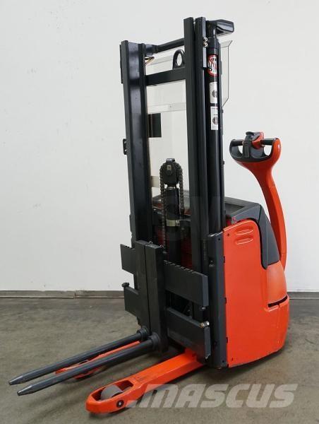 Linde L 10 379 Transpaleti autopropulsanti