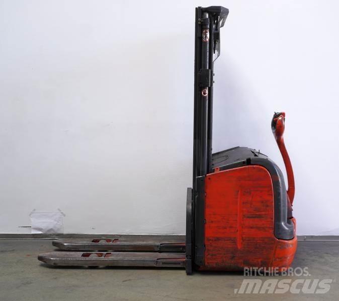 Linde L 14 372 Transpaleti autopropulsanti