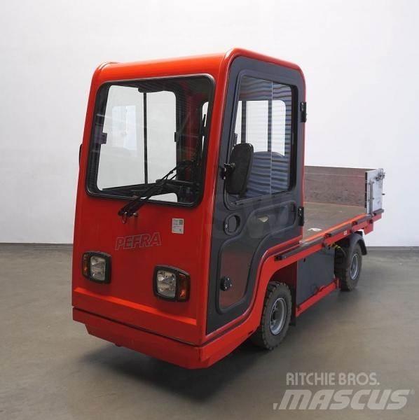 Pefra 610 Camioane de tractiune