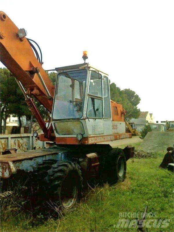  GURIA  90 Excavatoare cu roti
