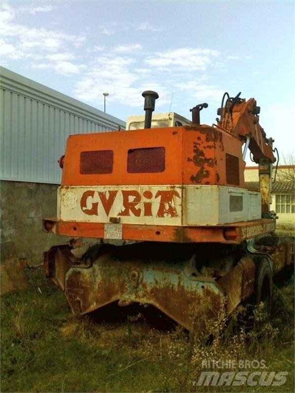  GURIA  90 Excavatoare cu roti