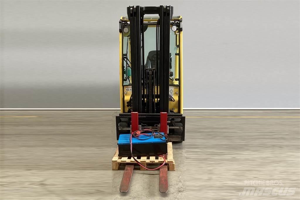 Hyster J1.6XN Stivuitor electric