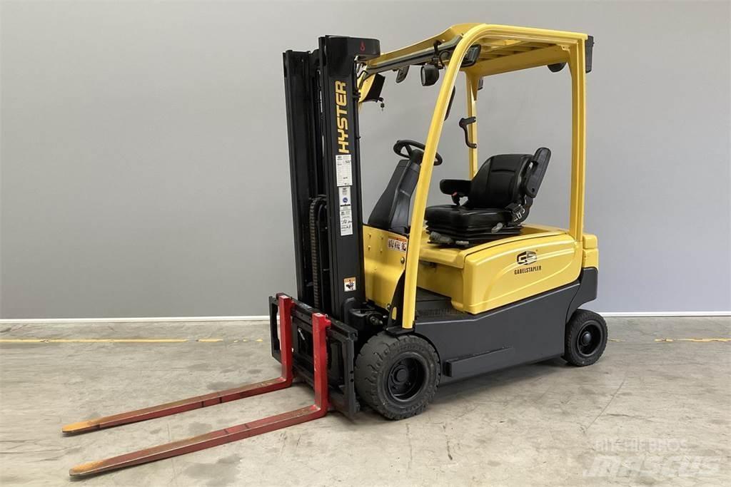 Hyster J1.8XN Stivuitor electric