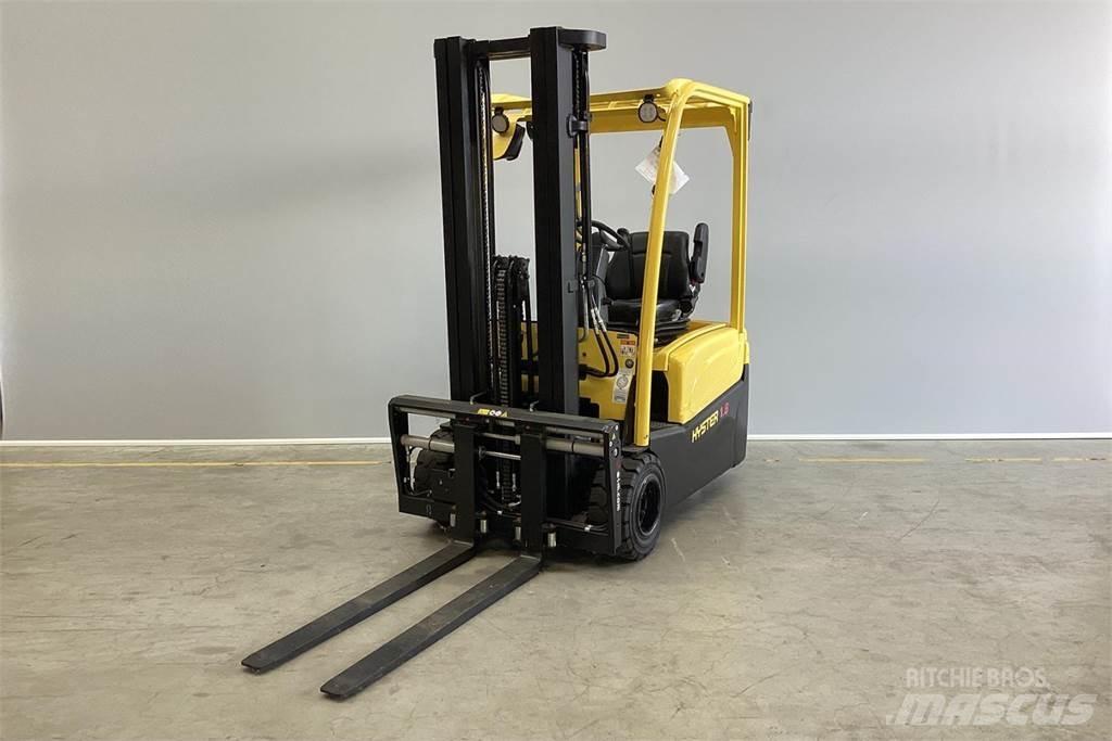 Hyster J1.8XNT Stivuitor electric