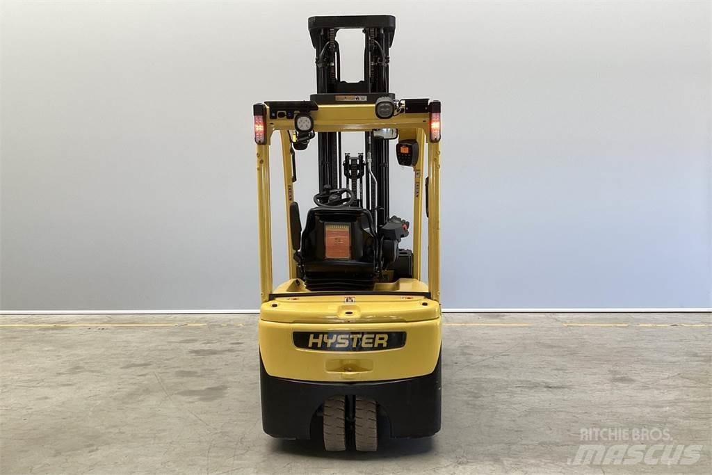 Hyster J2.0XNT Stivuitor electric