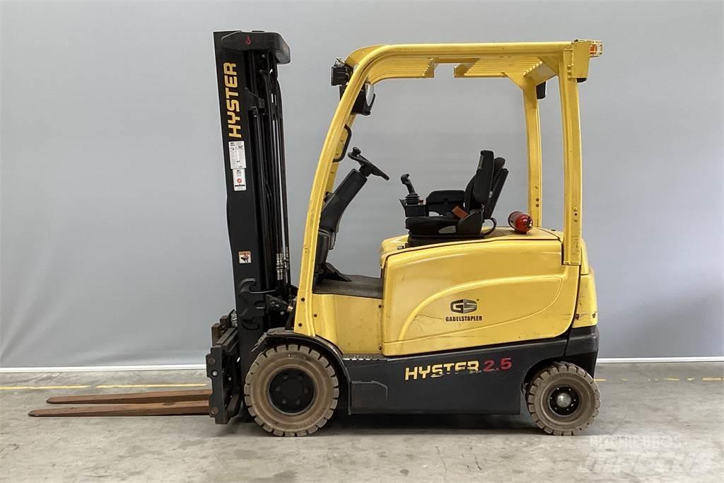 Hyster J2.5XN Stivuitor electric