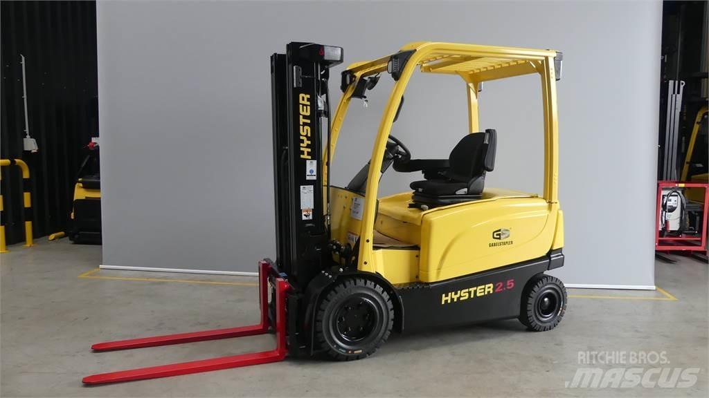 Hyster J2.5XN Stivuitor electric