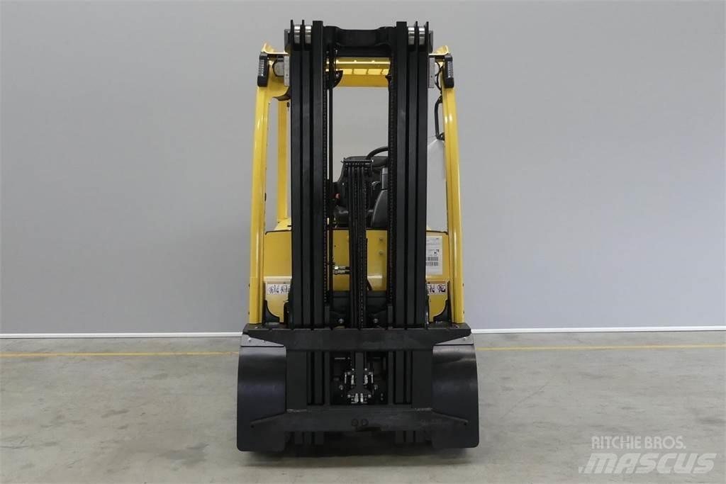 Hyster J3.50XN Stivuitor electric