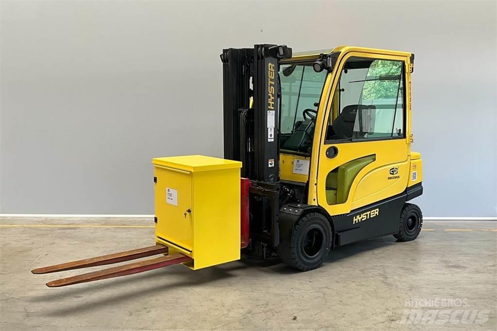 Hyster J3.50XN Stivuitor electric