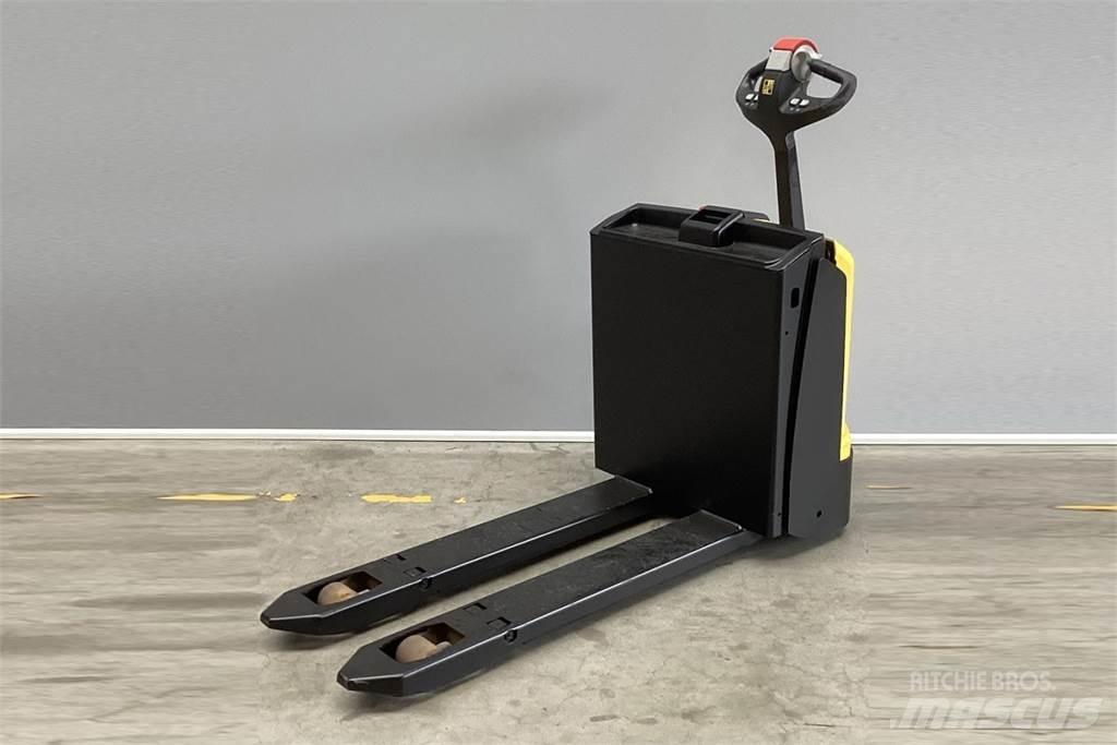 Hyster P1.6 Transpaleta manuala