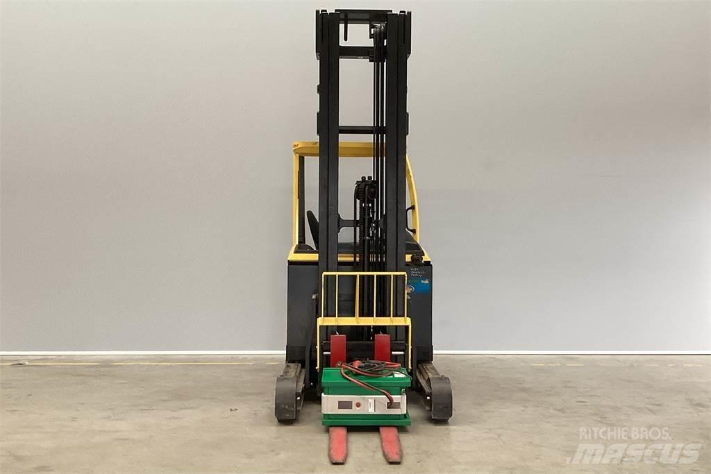Hyster R1.4 Stivuitor cu catarg retractabil