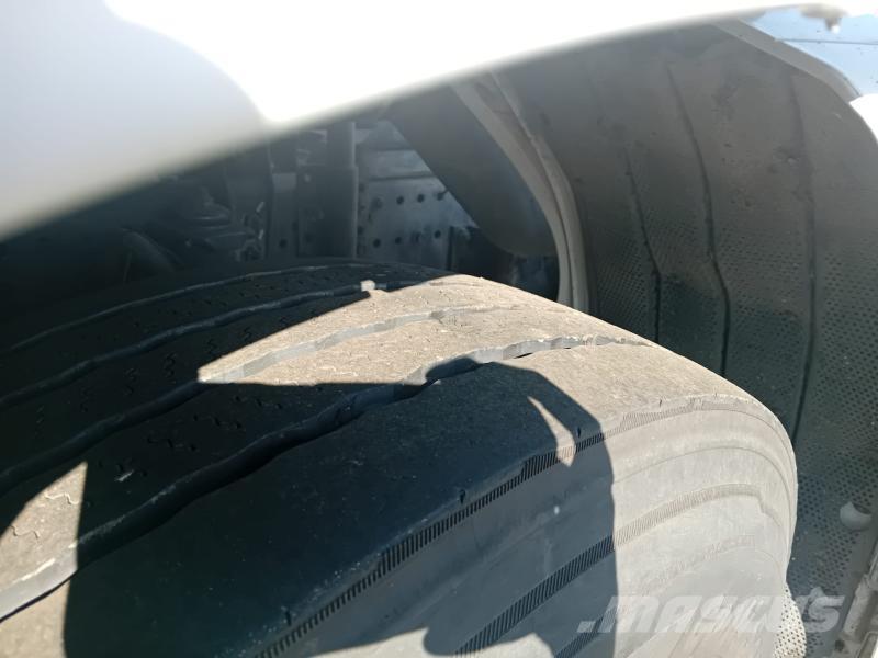 Iveco 330.36 Camioane Demontabile