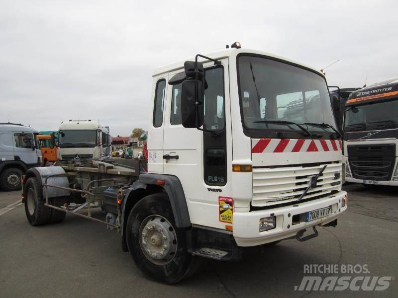 Volvo FL6 19 Camioane Demontabile