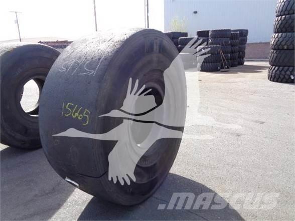 Titan 26.5x25 Anvelope, roti si jante