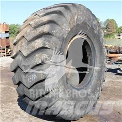 Toyo 33.25x35 Anvelope, roti si jante
