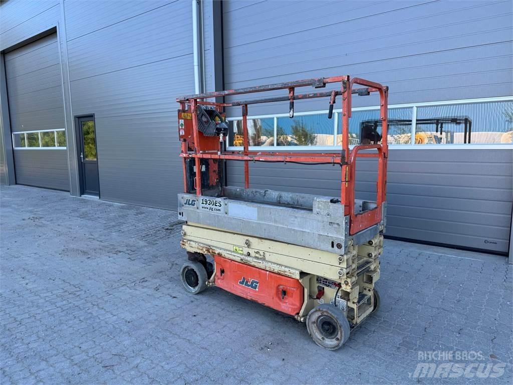 JLG 1930es Alte ascensoare si platforme