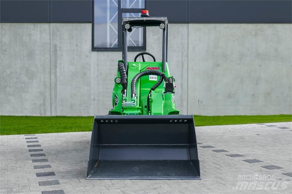 Avant M 423 Mini excavatoare < 7t