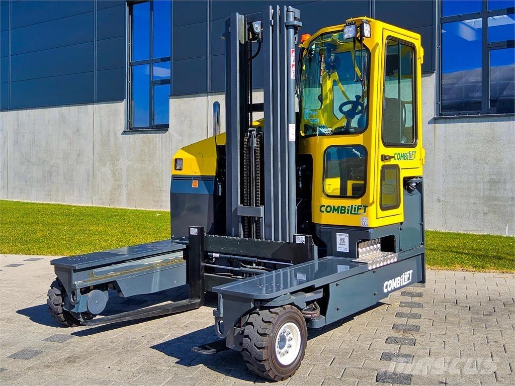Combilift C 4000 Stivuitoare cu patru brate