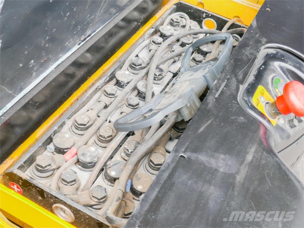 Hyster S 1.4-40 Transpaleta manuala