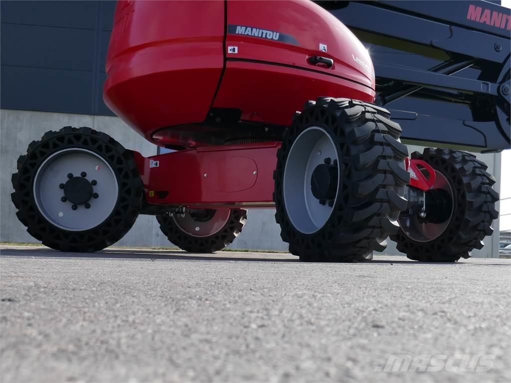 Manitou 200 ATJ Nacele cu brat articulat
