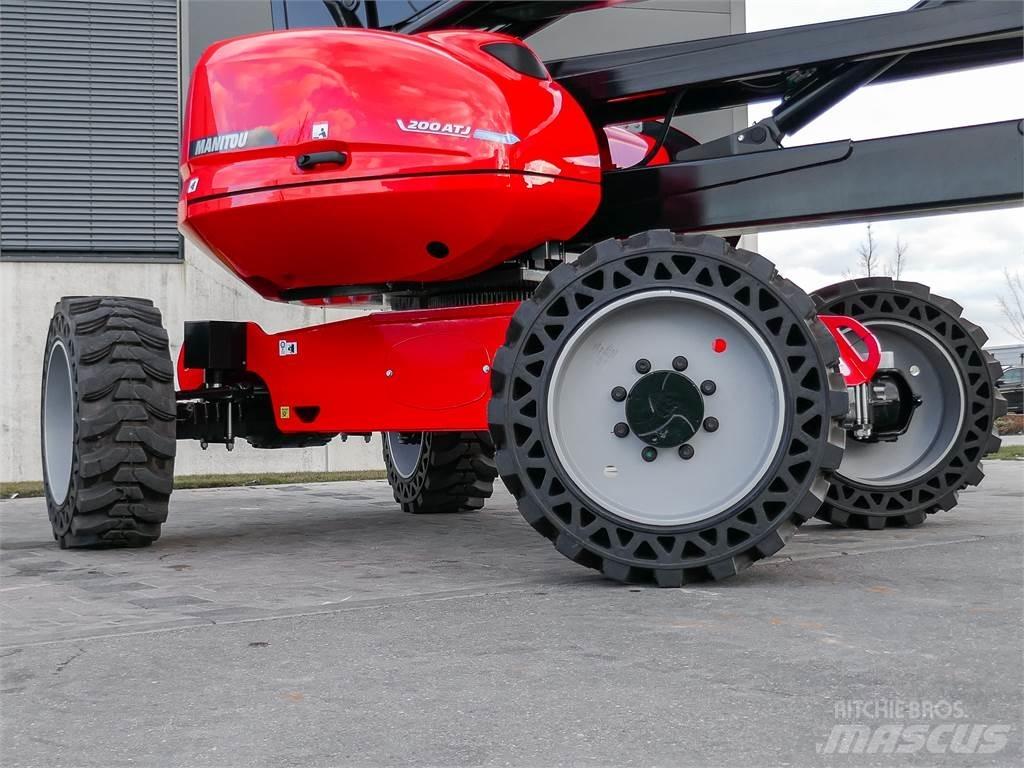 Manitou 200 ATJ Nacele cu brat articulat