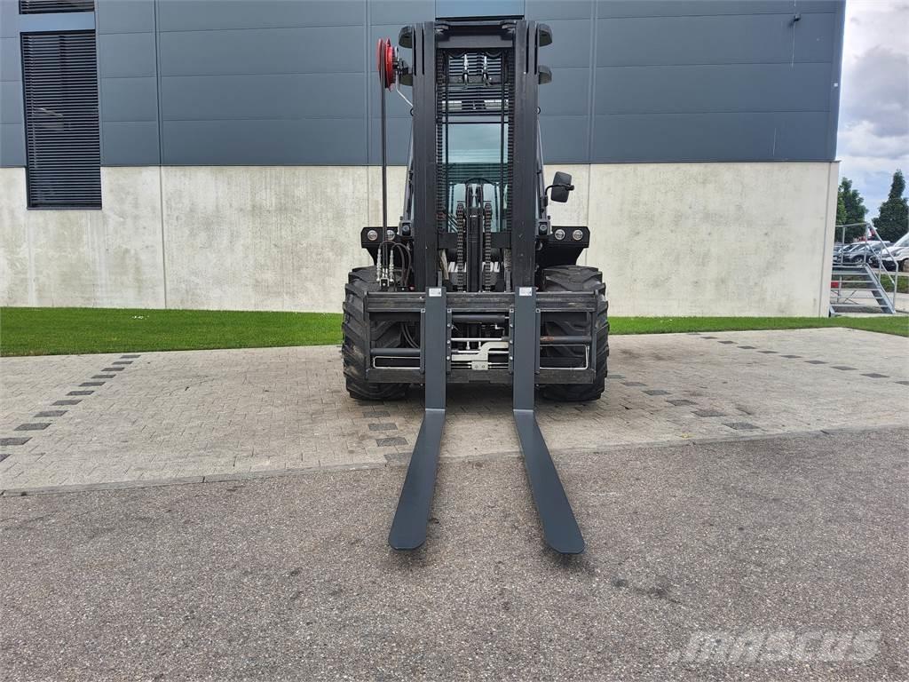 Manitou M 50-4 Masini de teren dificil