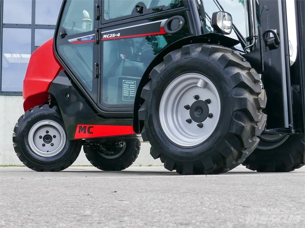 Manitou MC 25-4 Masini de teren dificil
