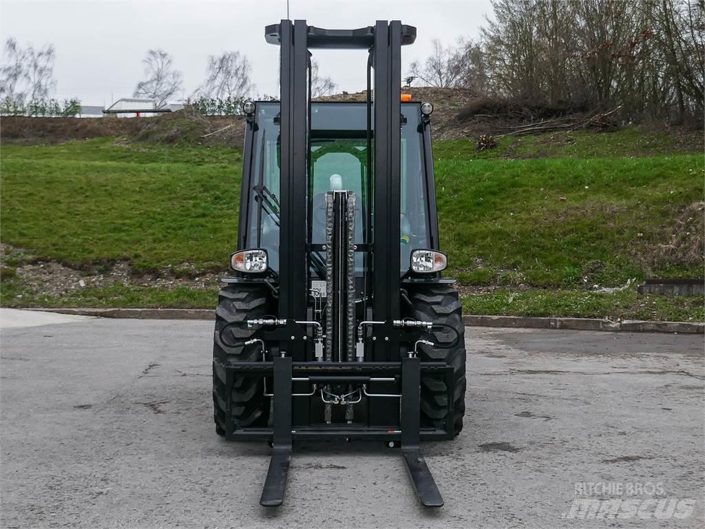 Manitou MC 25-4 Masini de teren dificil
