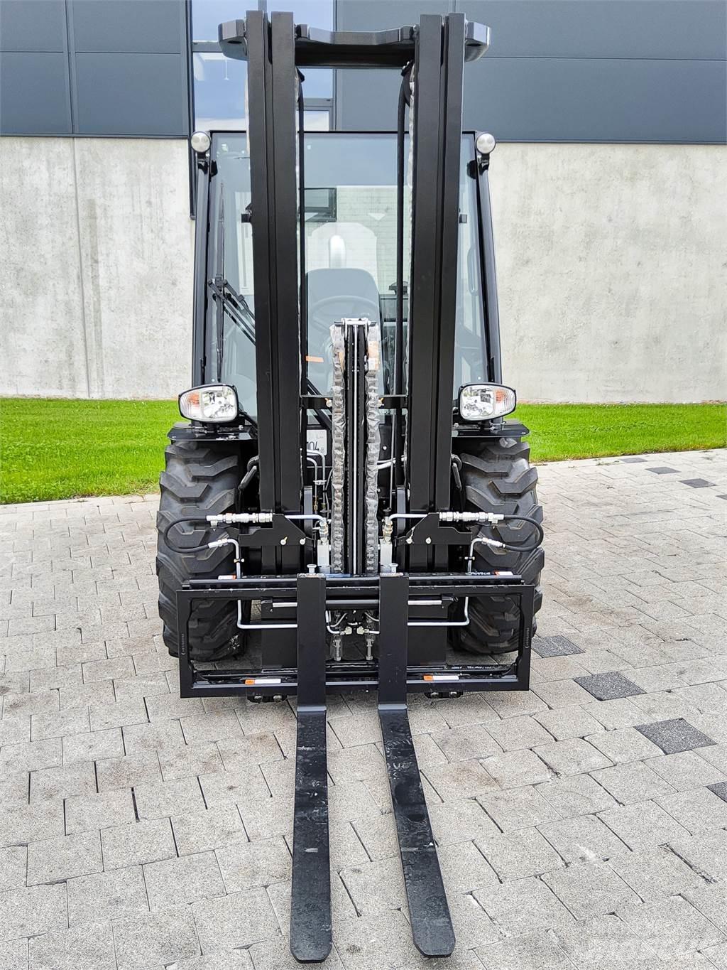 Manitou MC 25-4 Masini de teren dificil