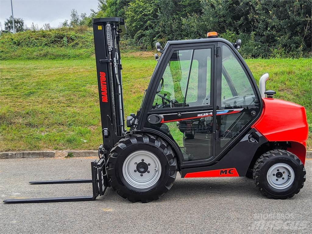 Manitou MC 25-4 Masini de teren dificil