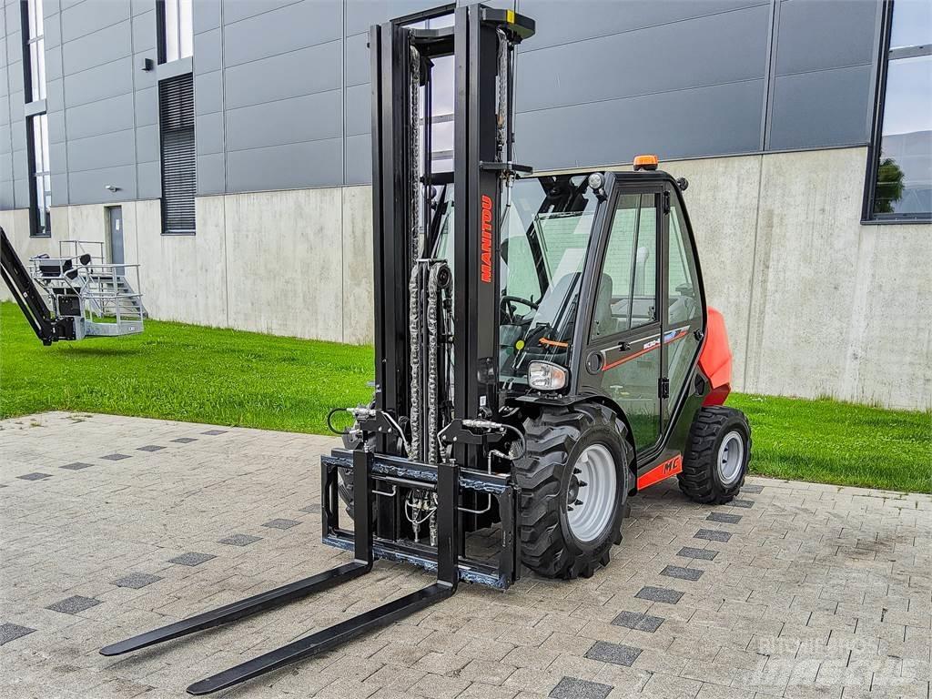 Manitou MC 30-4 Masini de teren dificil
