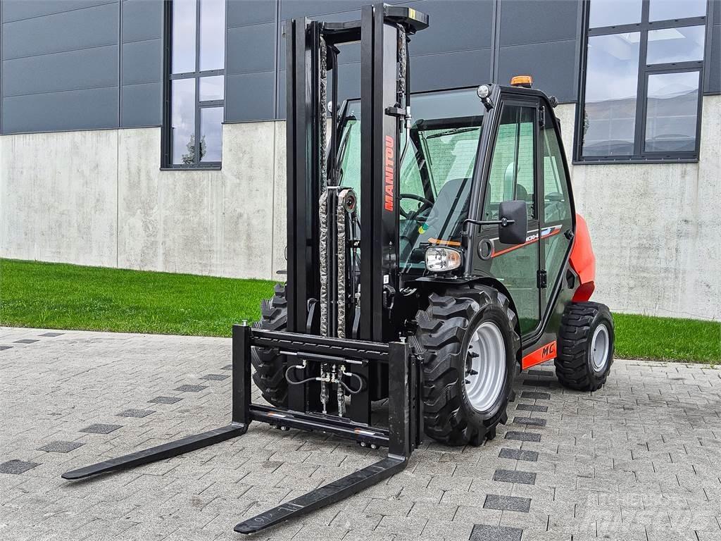 Manitou MC 30-4 Masini de teren dificil