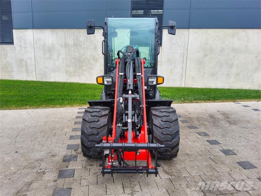 Manitou MLA 3-25H Mini excavatoare < 7t