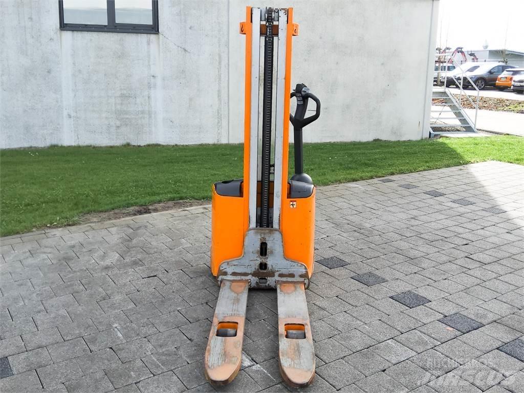 Still EGV 10 Transpaleta manuala