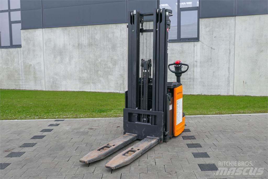 Still EGV 20 LB Transpaleta manuala