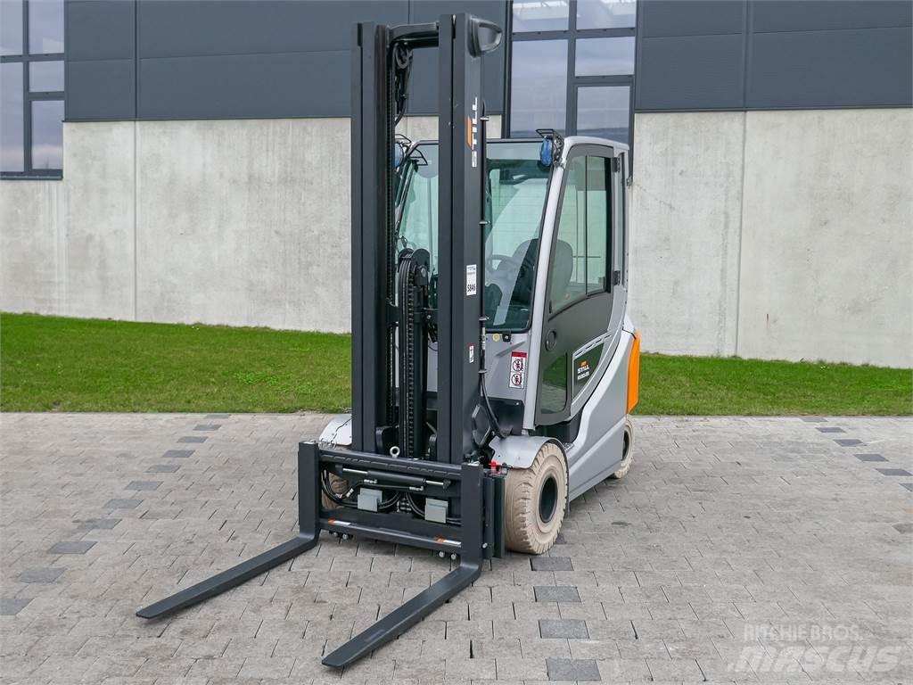 Still RX 60-25 Stivuitor electric