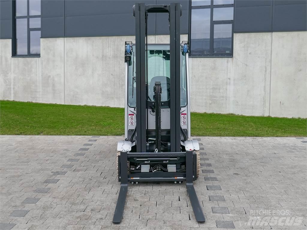 Still RX 60-25 Stivuitor electric