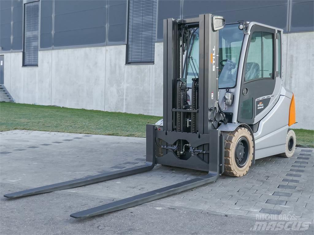 Still RX 60-50 Stivuitor electric