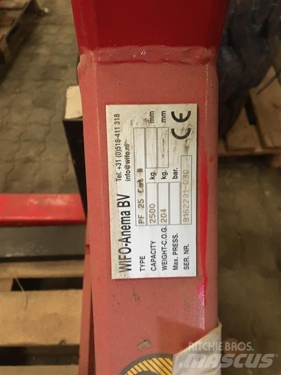 Wifo PF 25 Încarcatoare frontale