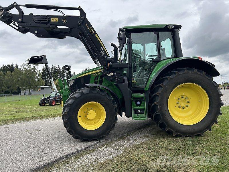 John Deere 6120M Tractoare