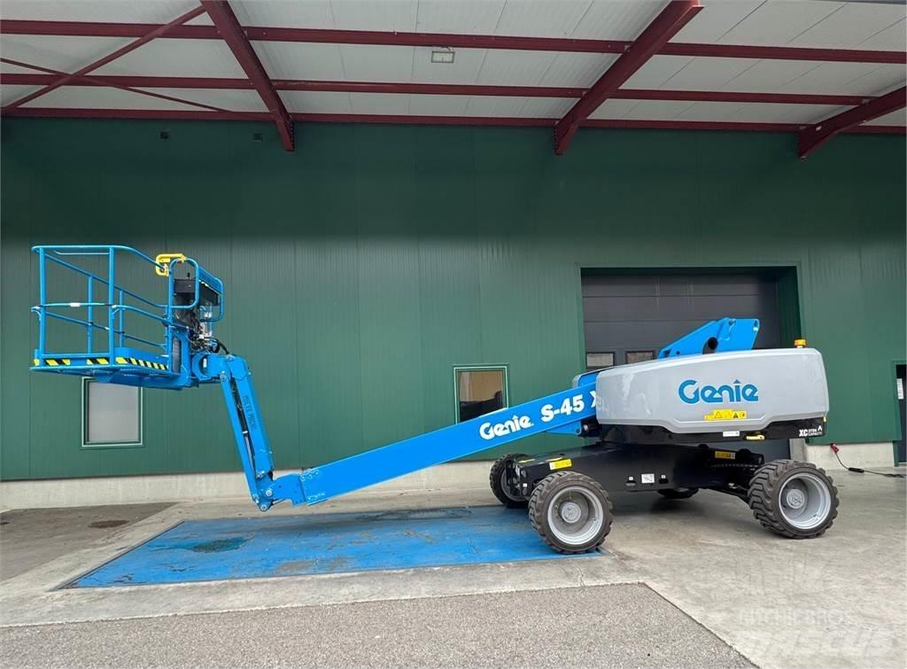 Genie S-45 XC Nacele cu brat articulat