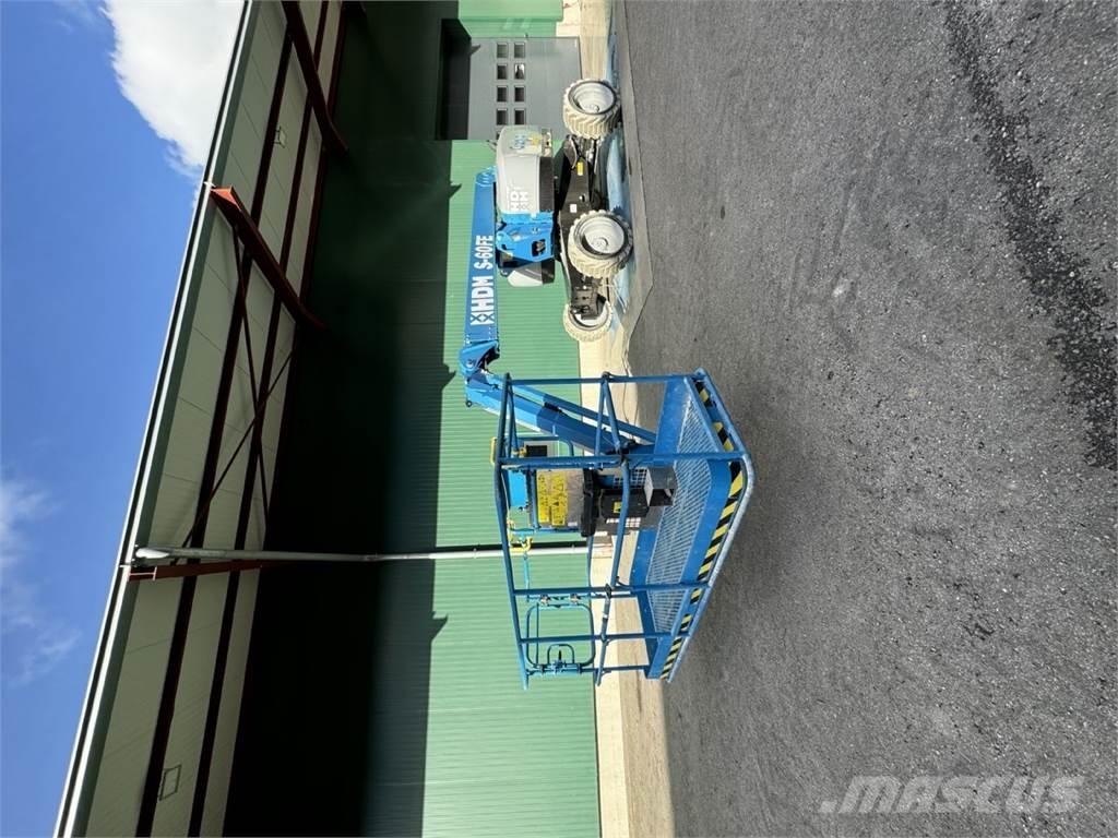 Genie S-60 FE Nacele cu brat articulat