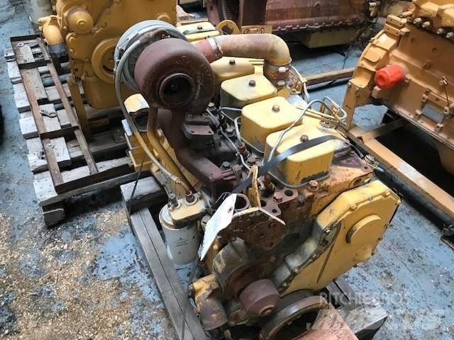 Komatsu S6D102 Motoare