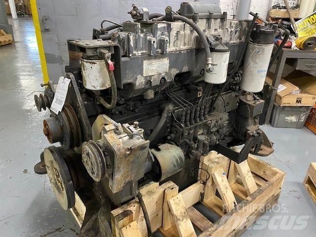 Komatsu SA6D125E-2 Motoare